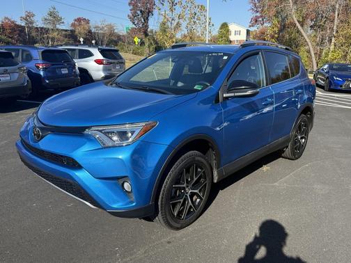 2018 Toyota RAV4 SE