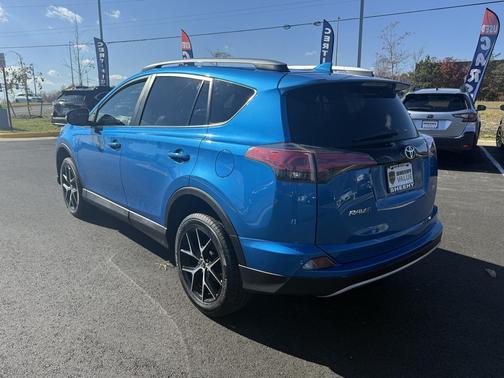 2018 Toyota RAV4 SE