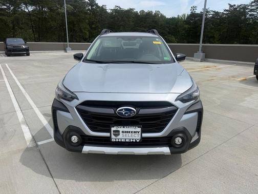 Ice Silver Metallic 2025 Subaru Outback Limited