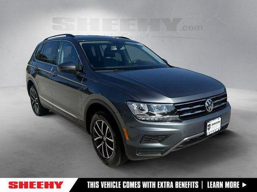 Platinum Gray Metallic 2021 Volkswagen Tiguan 2.0T SE 4MOTION