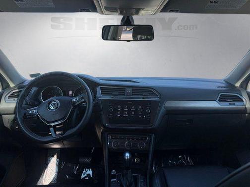 Platinum Gray Metallic 2021 Volkswagen Tiguan 2.0T SE 4MOTION