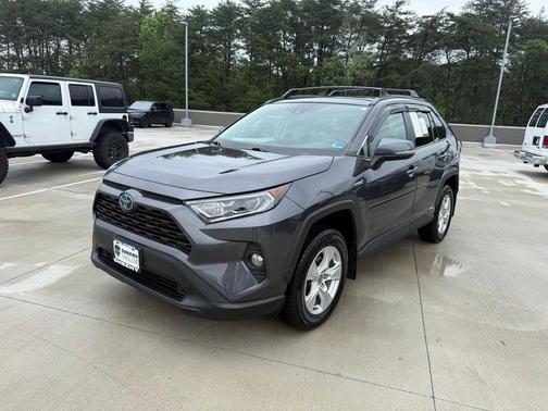 Magnetic Gray Metallic 2021 Toyota RAV4 Hybrid XLE