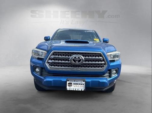 2017 Toyota Tacoma TRD Sport