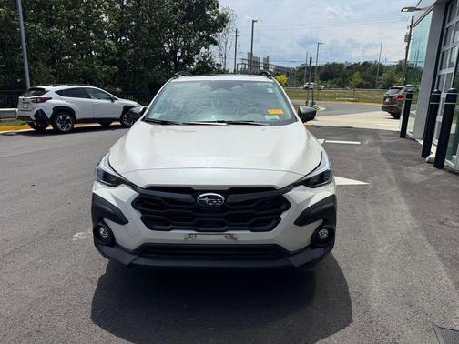 Crystal White Pearl 2024 Subaru Crosstrek Limited