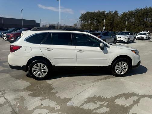 2017 Subaru Outback 2.5i Premium