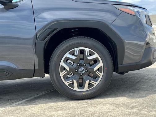 2025 Subaru Forester Base