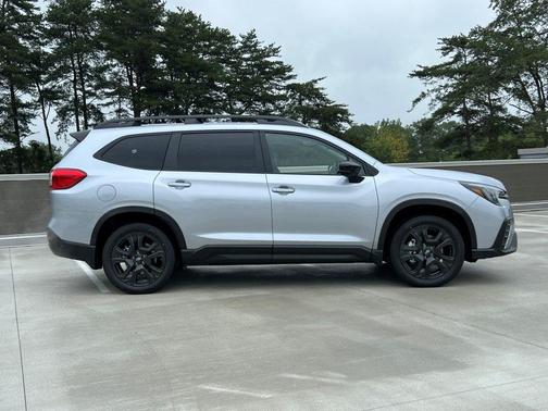 2025 Subaru Ascent Onyx Edition Touring 7-Passenger