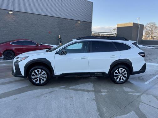 2025 Subaru Outback Premium