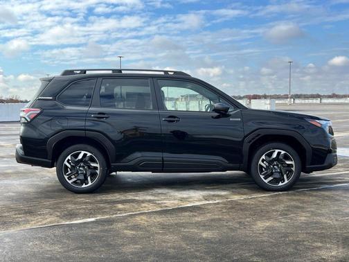 2025 Subaru Forester Hybrid Premium