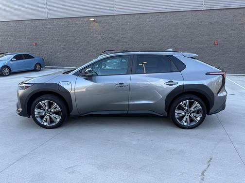 Carbon 2023 Subaru Solterra Limited