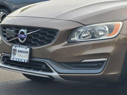 2016 Volvo V60 Cross Country T5