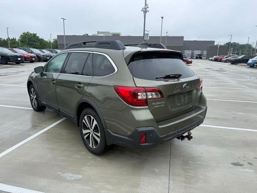 Wilderness Green Metallic 2018 Subaru Outback 3.6R Limited
