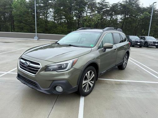 Wilderness Green Metallic 2018 Subaru Outback 3.6R Limited