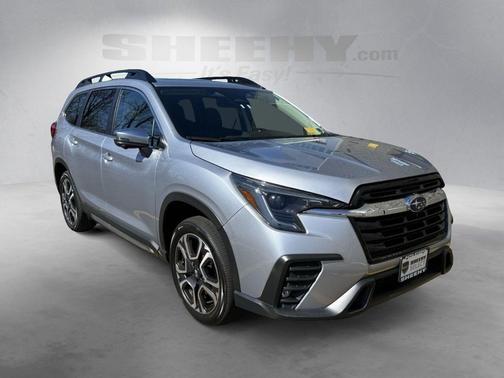 Ice Silver Metallic 2023 Subaru Ascent Limited 7-Passenger