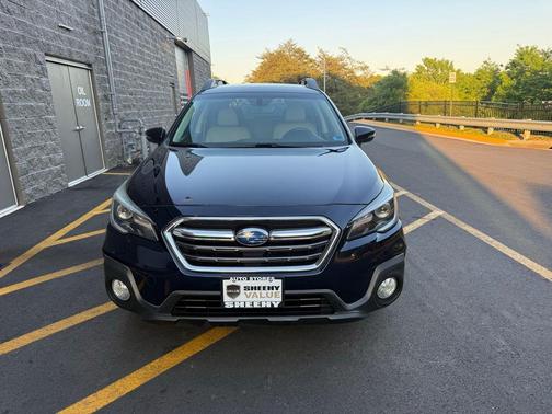 Dark Blue Pearl 2018 Subaru Outback 3.6R Limited