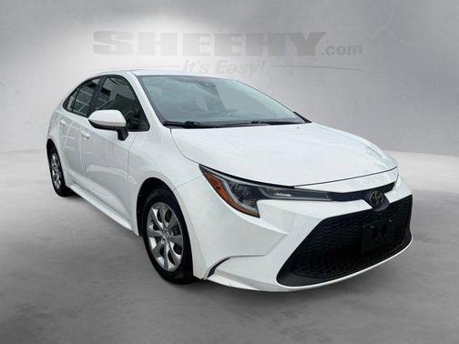 White 2020 Toyota Corolla LE