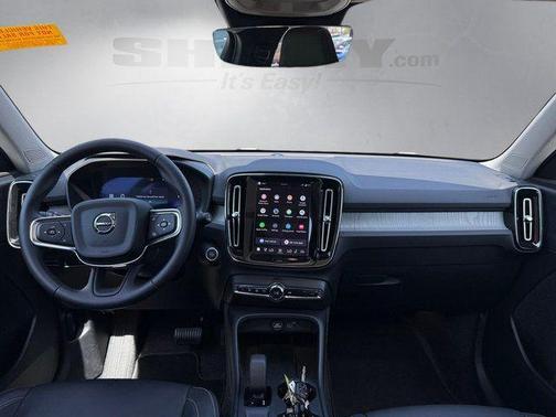 Blue 2026 Volvo XC40 Core, B5 AWD Gas (mild hybrid), Dark