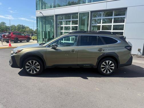 Green Metallic 2023 Subaru Outback Limited