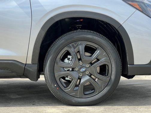 Silver Metallic 2026 Subaru Ascent Onyx Edition Touring 7-Passenger