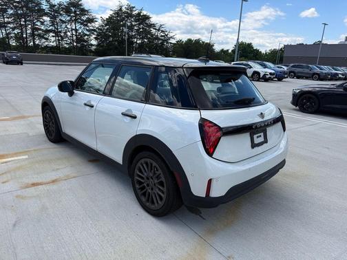 Nanuq White Metallic 2025 MINI Hardtop Cooper S