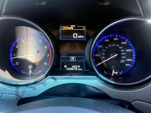 Green Metallic 2017 Subaru Outback 2.5i Premium