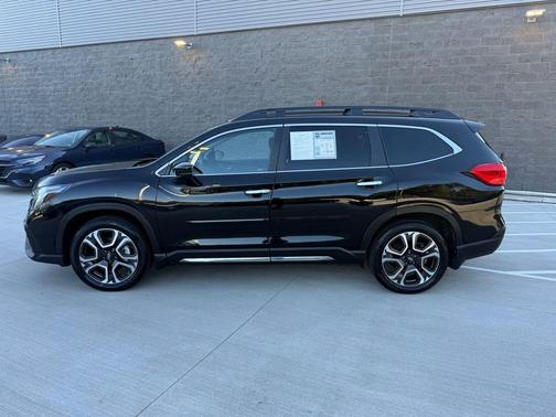 Crystal Black Silica 2025 Subaru Ascent Touring 7-Passenger
