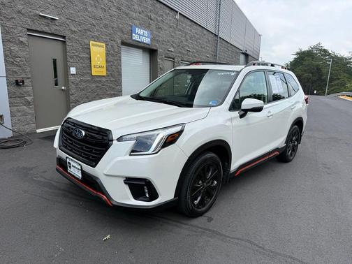 Crystal White Pearl 2024 Subaru Forester Sport