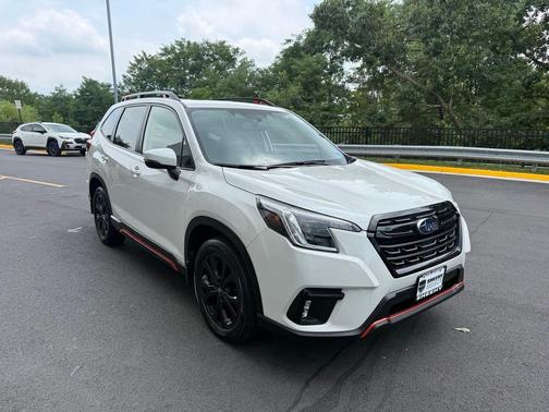 Crystal White Pearl 2024 Subaru Forester Sport