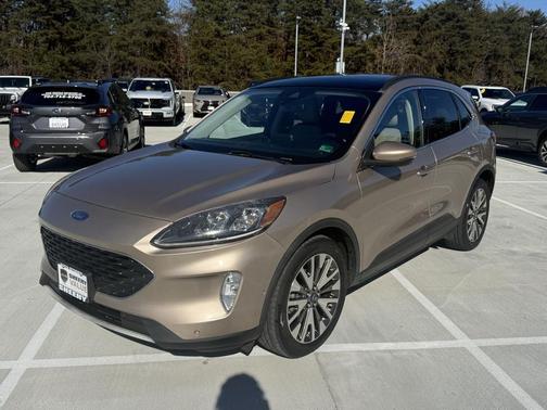 2020 Ford Escape Titanium