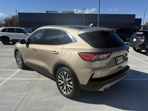 2020 Ford Escape Titanium