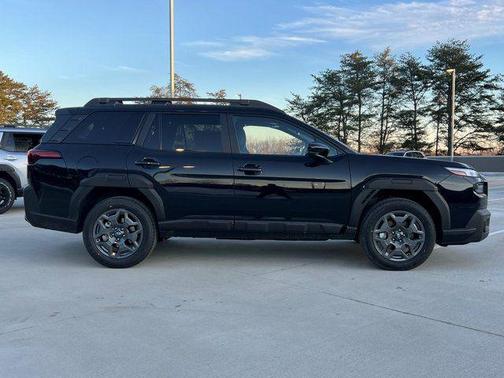Black / Silver 2026 Subaru Outback Premium
