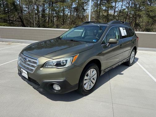 Green Metallic 2015 Subaru Outback 2.5i Premium