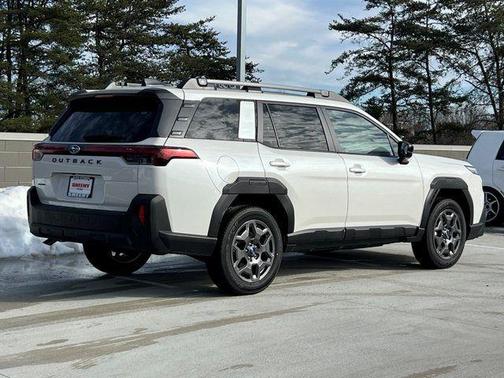 White Pearl 2026 Subaru Outback Premium