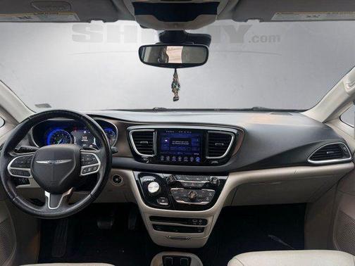 Molten Silver 2017 Chrysler Pacifica Touring-L