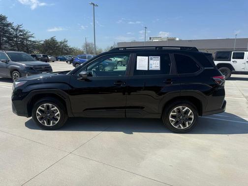 Crystal Black 2026 Subaru Forester Premium