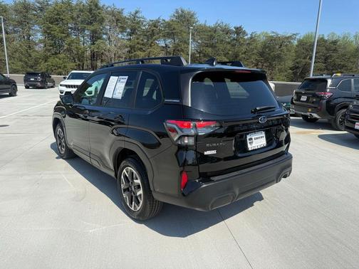 Crystal Black 2026 Subaru Forester Premium