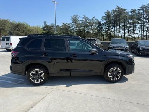 Crystal Black 2026 Subaru Forester Premium