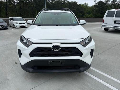 Super White 2020 Toyota RAV4 LE