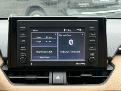 Super White 2020 Toyota RAV4 LE