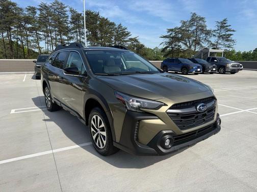Autumn Green Metallic 2024 Subaru Outback Premium