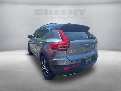 2019 Volvo XC40 T5 R-Design