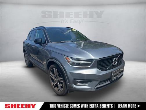 2019 Volvo XC40 T5 R-Design