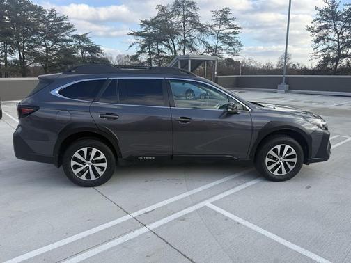2023 Subaru Outback Premium