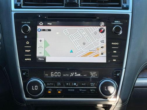 Crystal White Pearl 2019 Subaru Outback 2.5i Limited