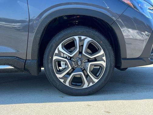 Magnetite Gray Metallic 2026 Subaru Ascent Limited 7-Passenger