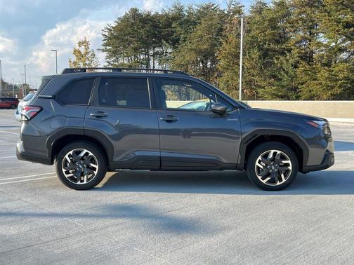 2025 Subaru Forester Hybrid Premium