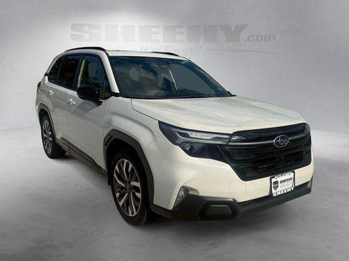 Crystal White Pearl 2025 Subaru Forester Touring