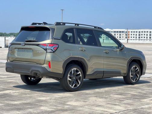 2025 Subaru Forester Hybrid Premium