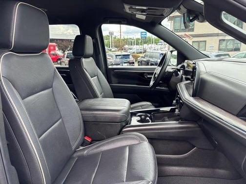 Sterling Gray Metallic 2025 Chevrolet Suburban Premier