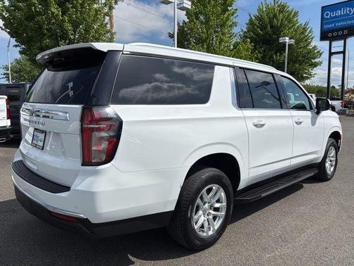 Summit White 2022 Chevrolet Suburban LS